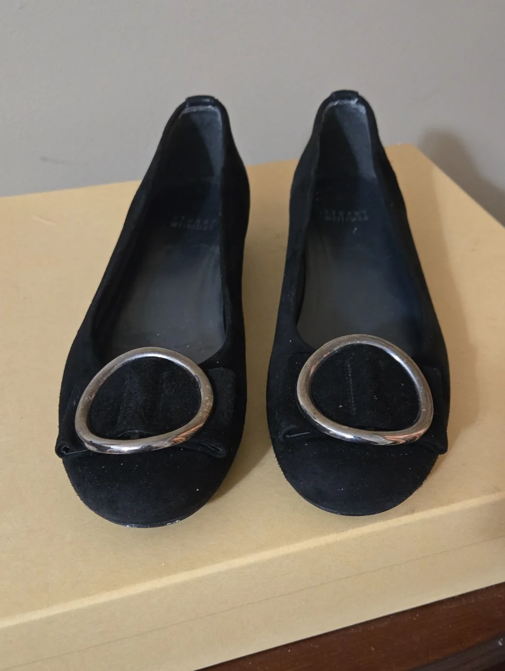 Stuart Weitzman Black Suede Bucksome Wedges with Silver Oval Accents Size 9N - Picture 2 of 11
